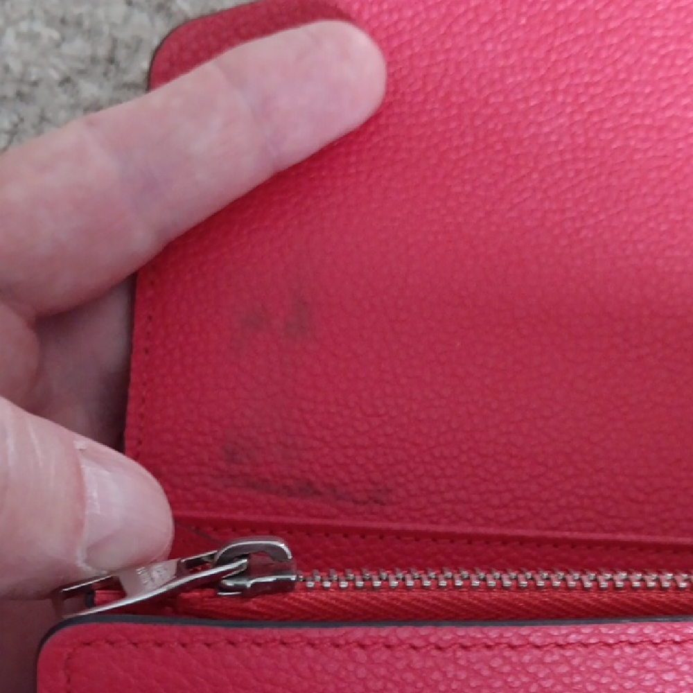 Louis Vuitton Empreinte Sarah Red Leather Envelope Wallet - Picture 12 of 16